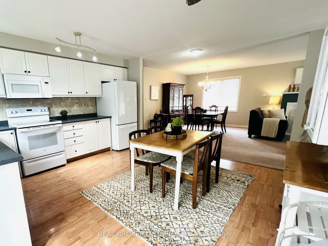 2342, Somers, Alcona, Innisfil