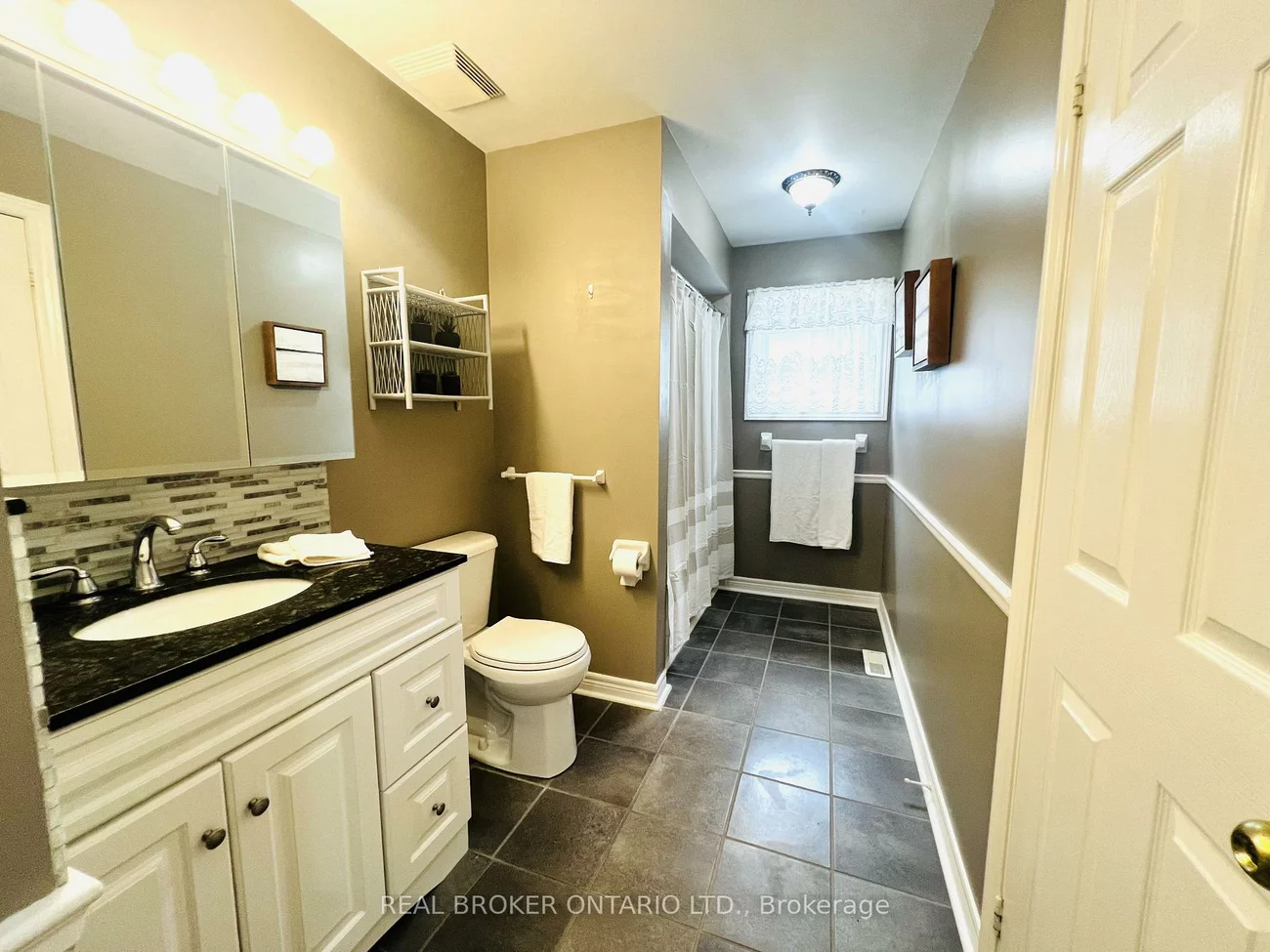 2342, Somers, Alcona, Innisfil