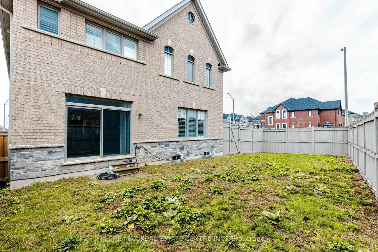 1332, Blackmore, Alcona, Innisfil