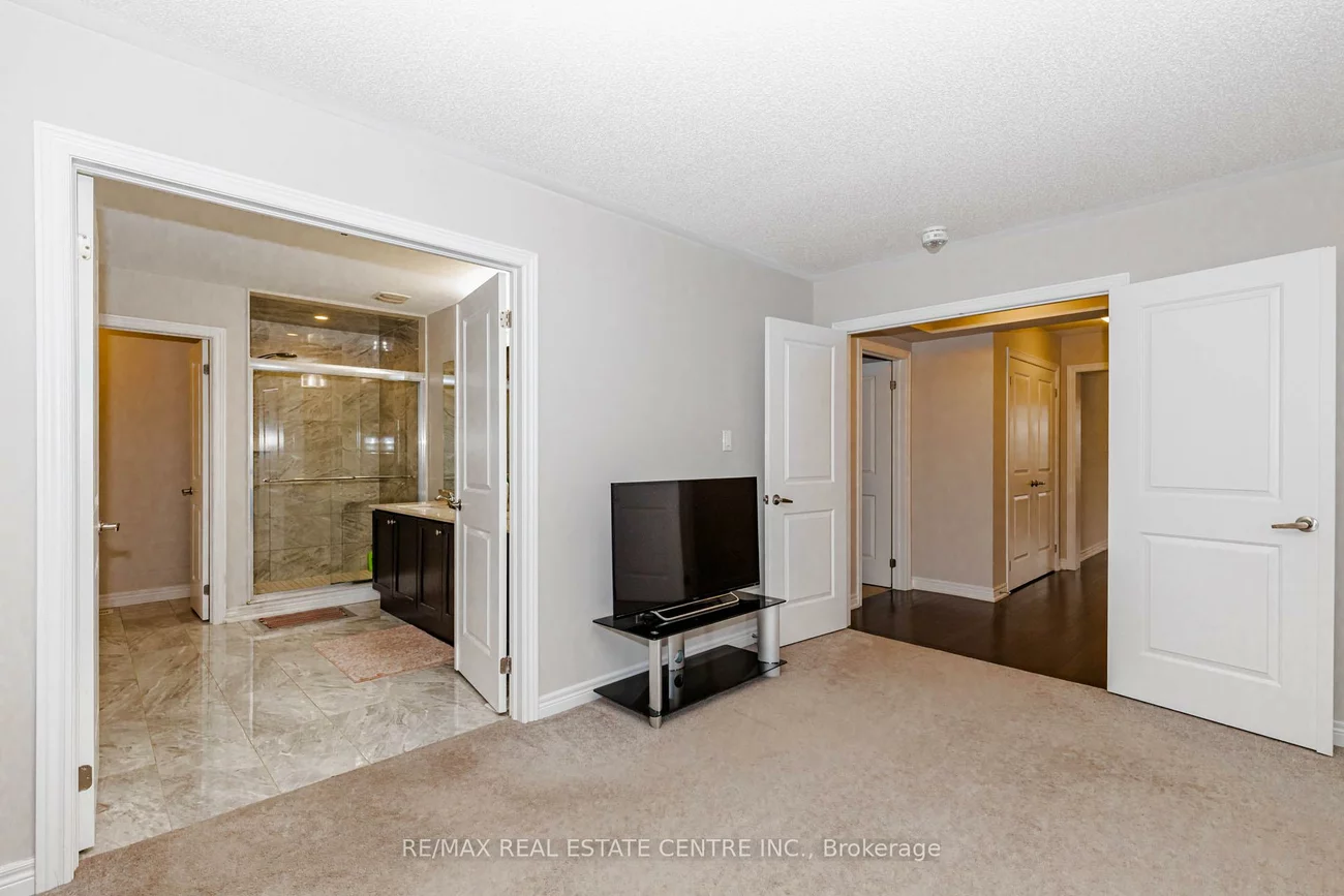 1332, Blackmore, Alcona, Innisfil