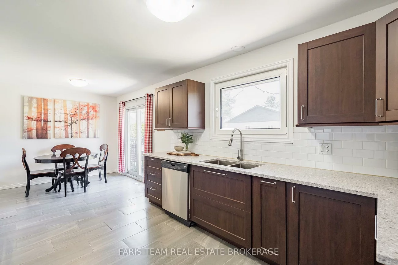 201, Parkside, Stroud, Innisfil