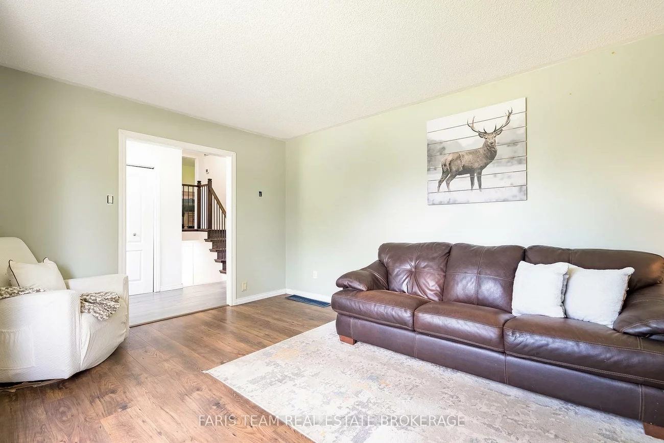 201, Parkside, Stroud, Innisfil
