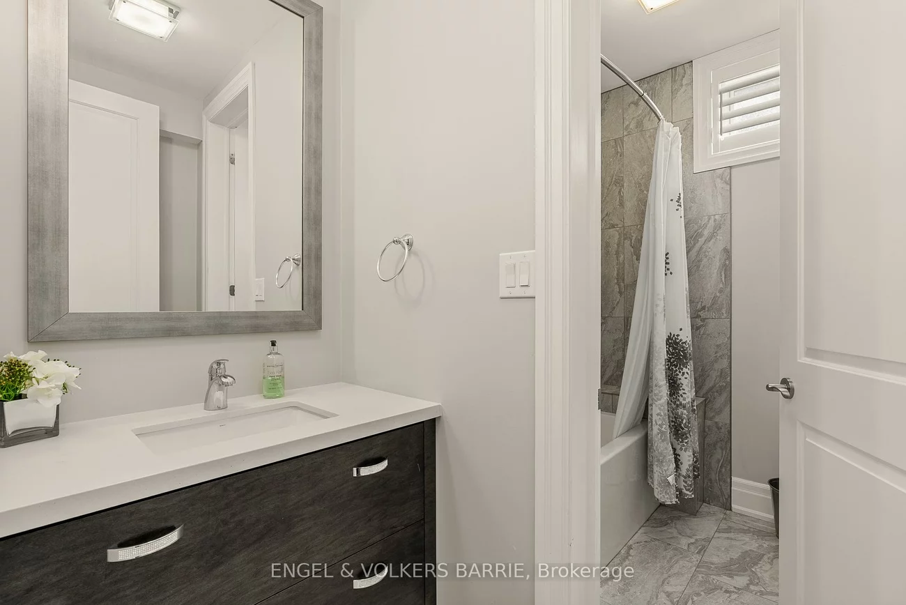327, Sunnybrae, Stroud, Innisfil