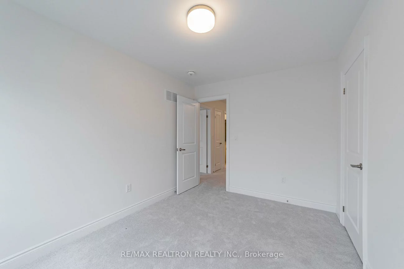 2109, Wilson, Alcona, Innisfil