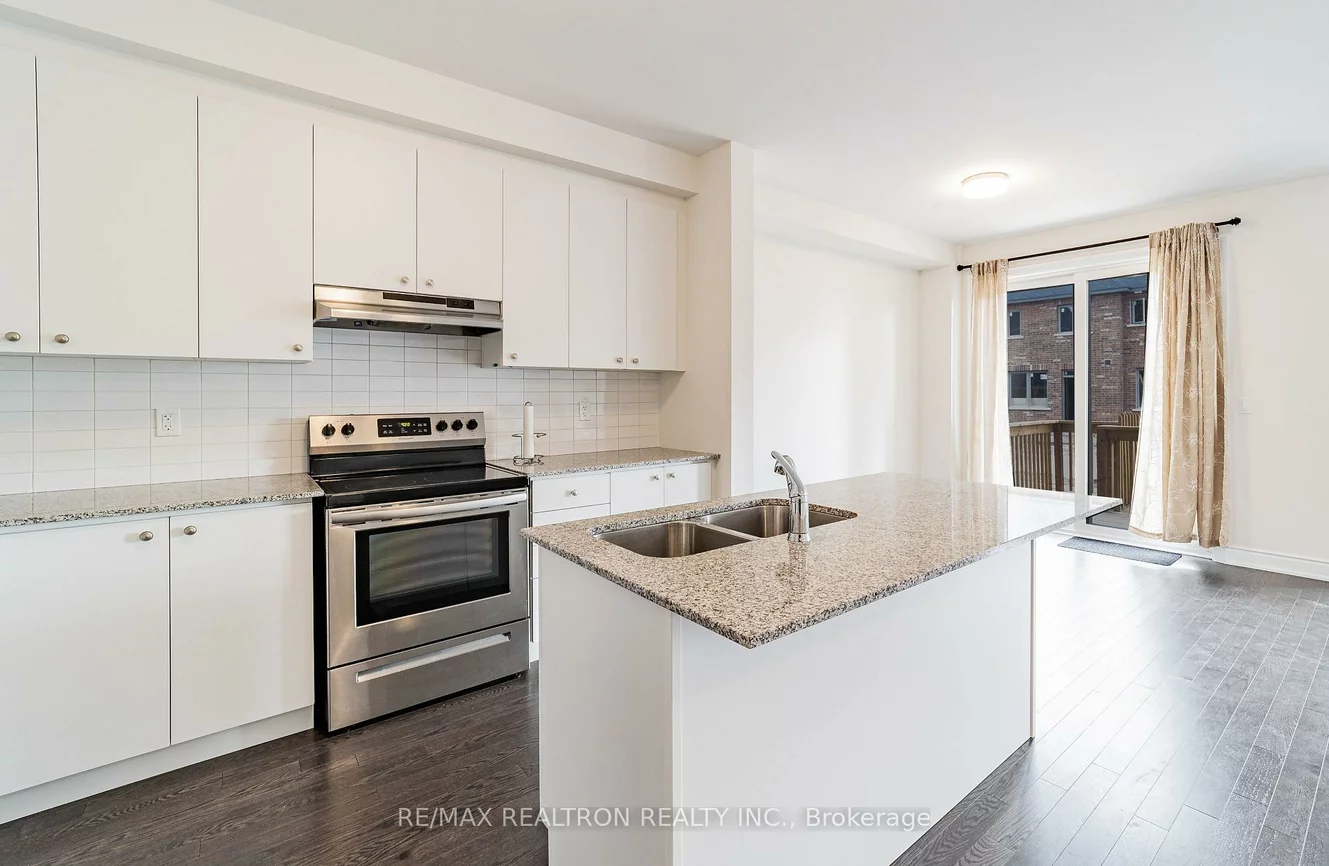 2109, Wilson, Alcona, Innisfil