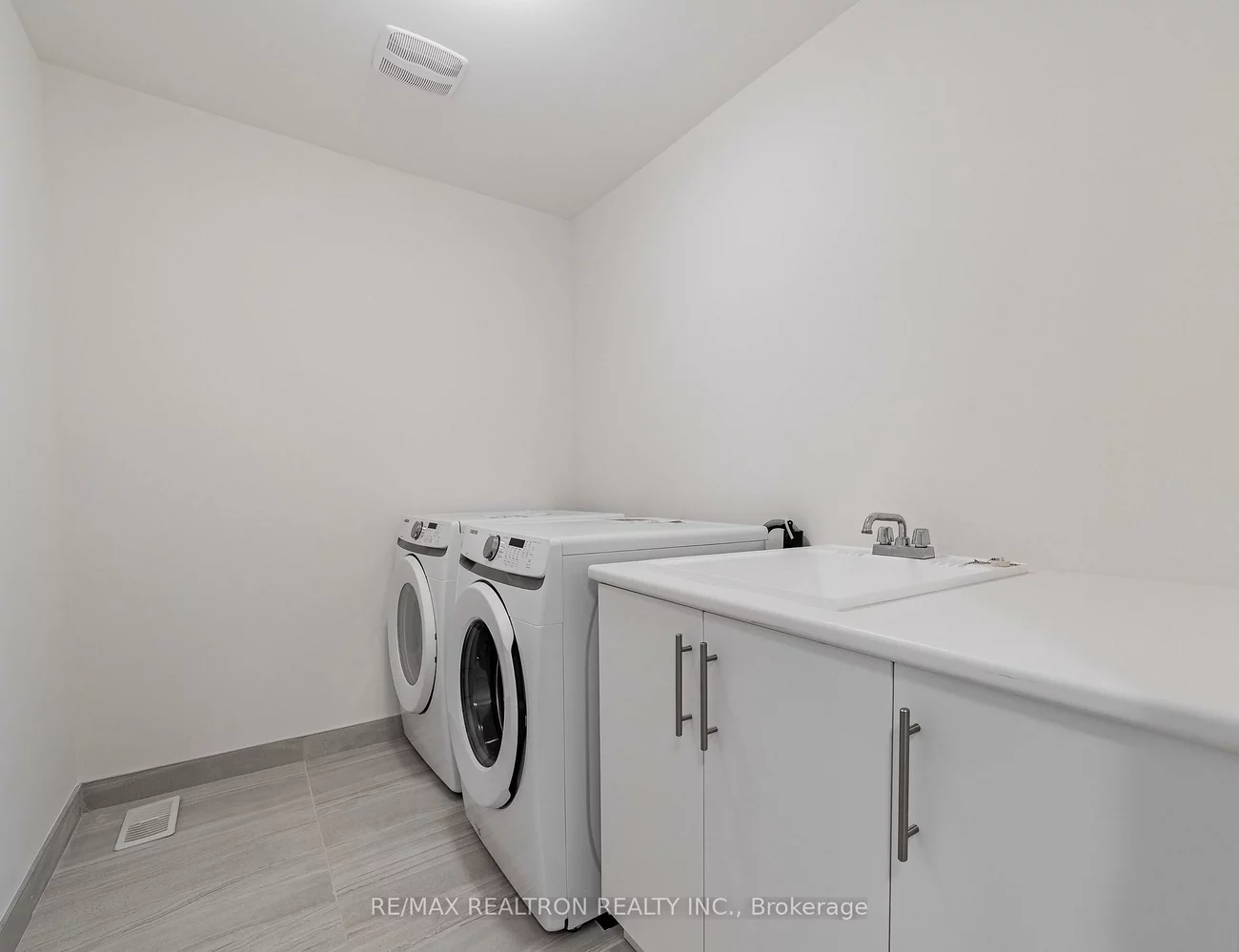 2109, Wilson, Alcona, Innisfil