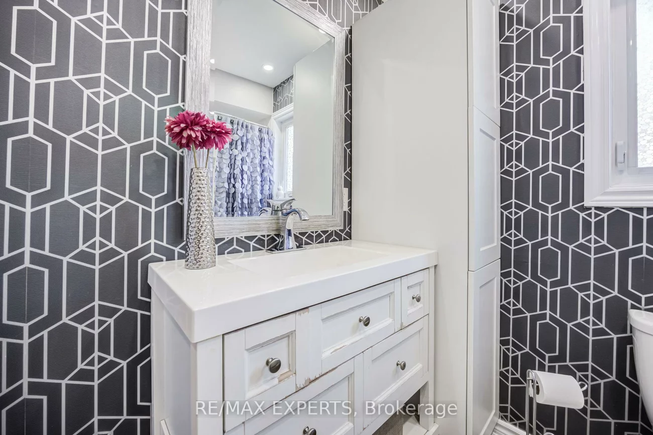 2254, Chalmers, Alcona, Innisfil