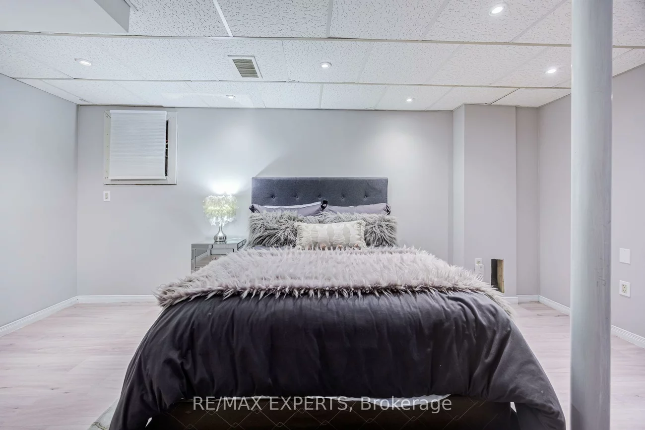 2254, Chalmers, Alcona, Innisfil