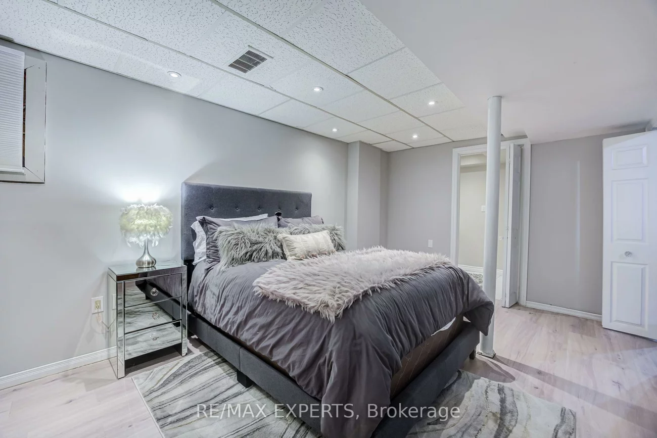 2254, Chalmers, Alcona, Innisfil