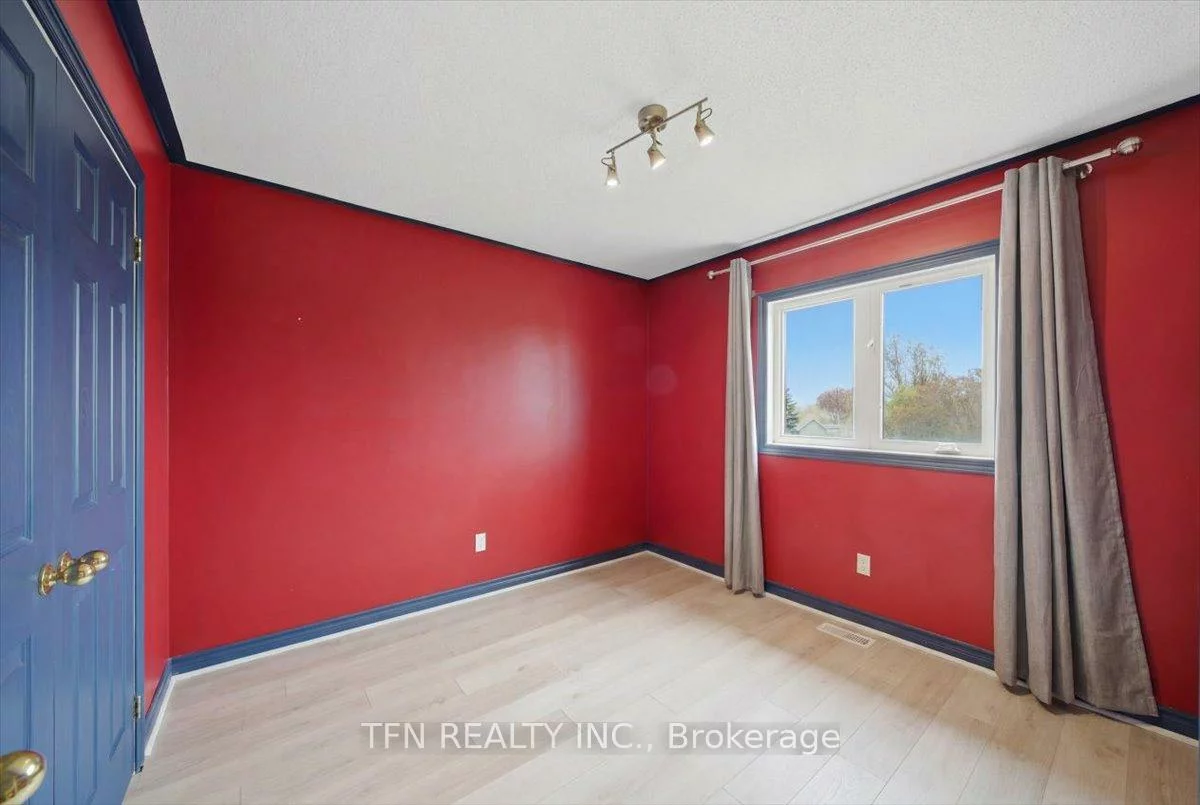 2073, Cynthia, Alcona, Innisfil