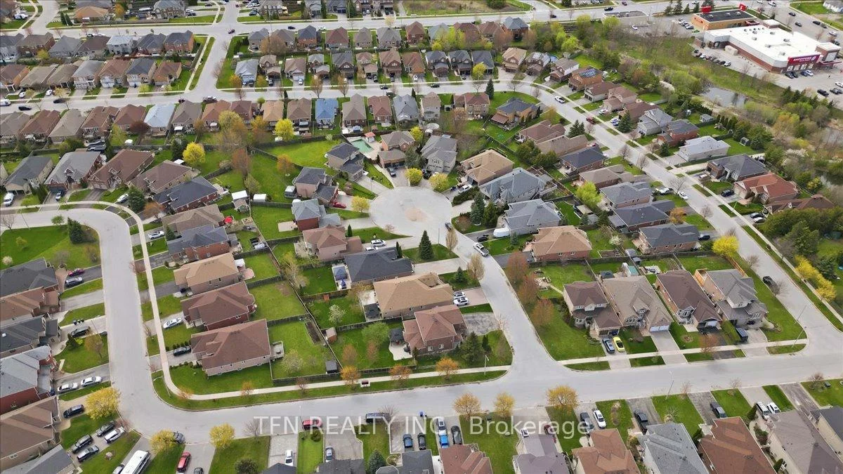 2073, Cynthia, Alcona, Innisfil