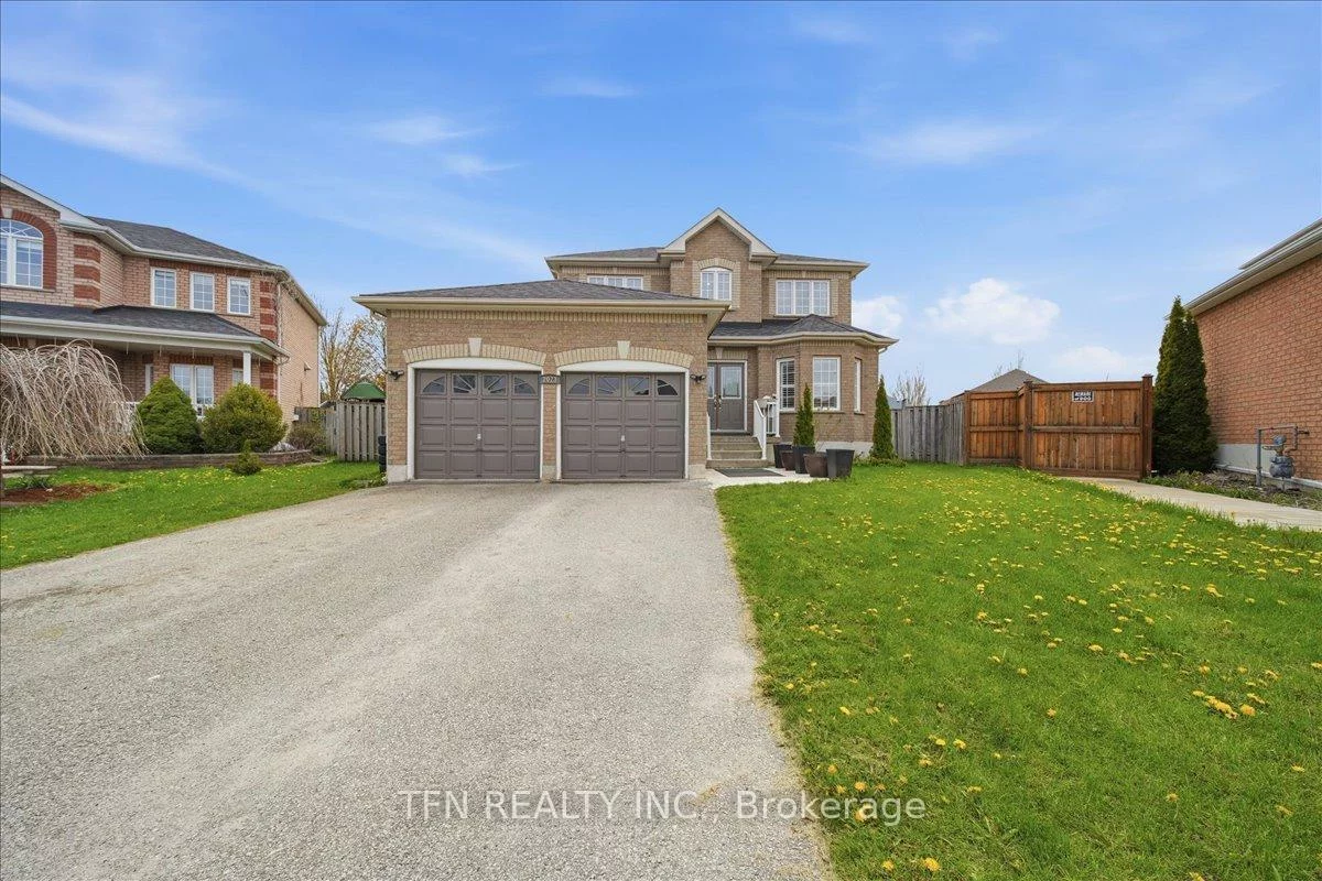 2073, Cynthia, Alcona, Innisfil