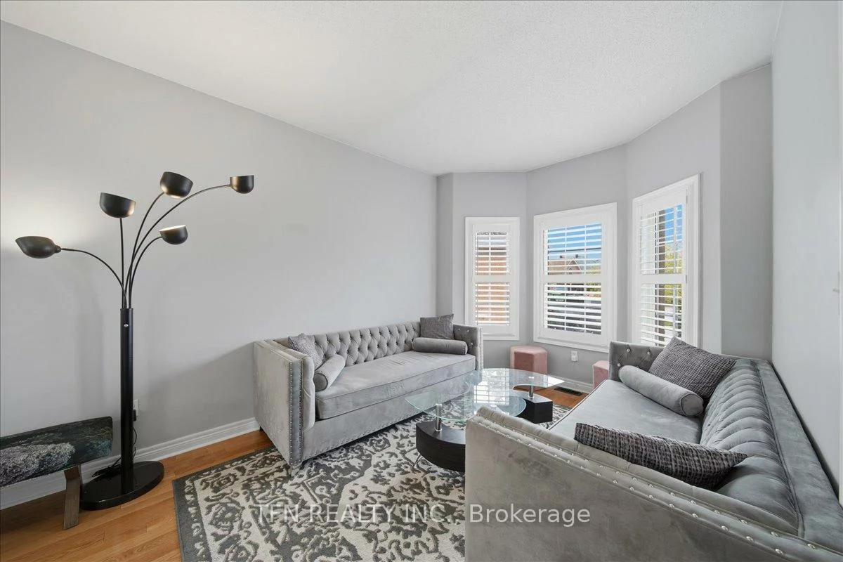 2073, Cynthia, Alcona, Innisfil