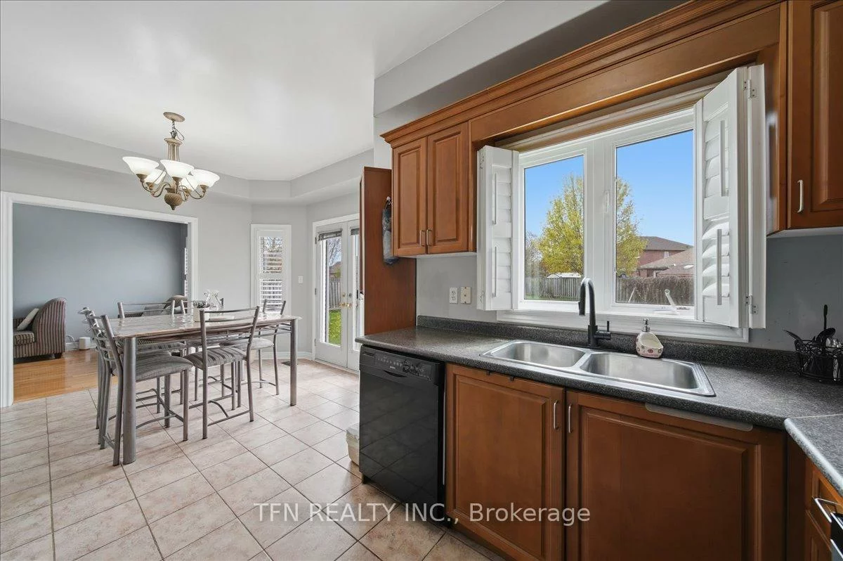 2073, Cynthia, Alcona, Innisfil