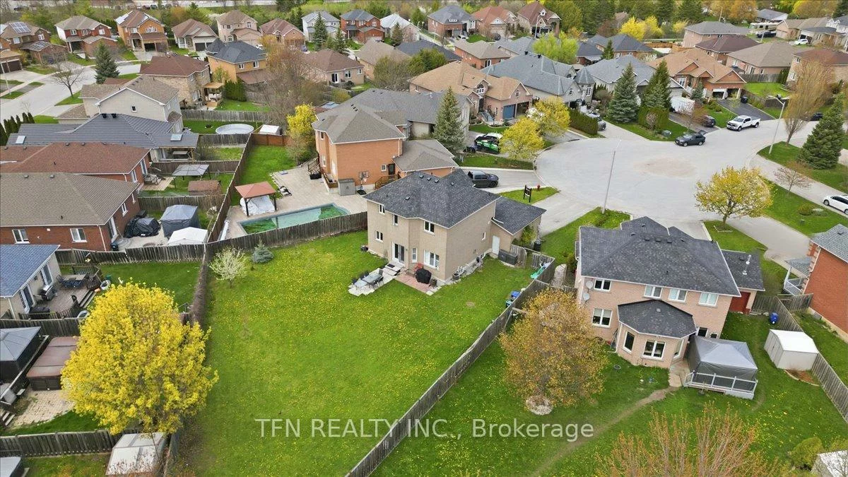 2073, Cynthia, Alcona, Innisfil