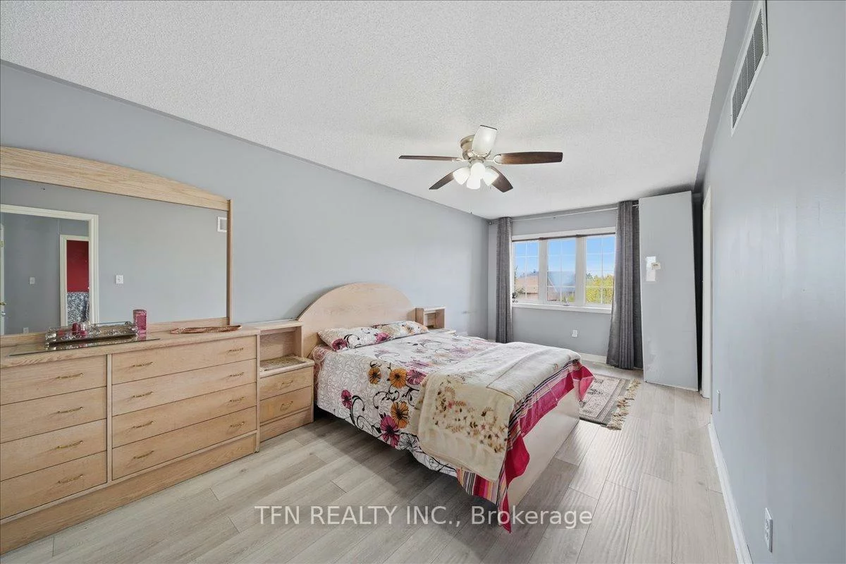 2073, Cynthia, Alcona, Innisfil