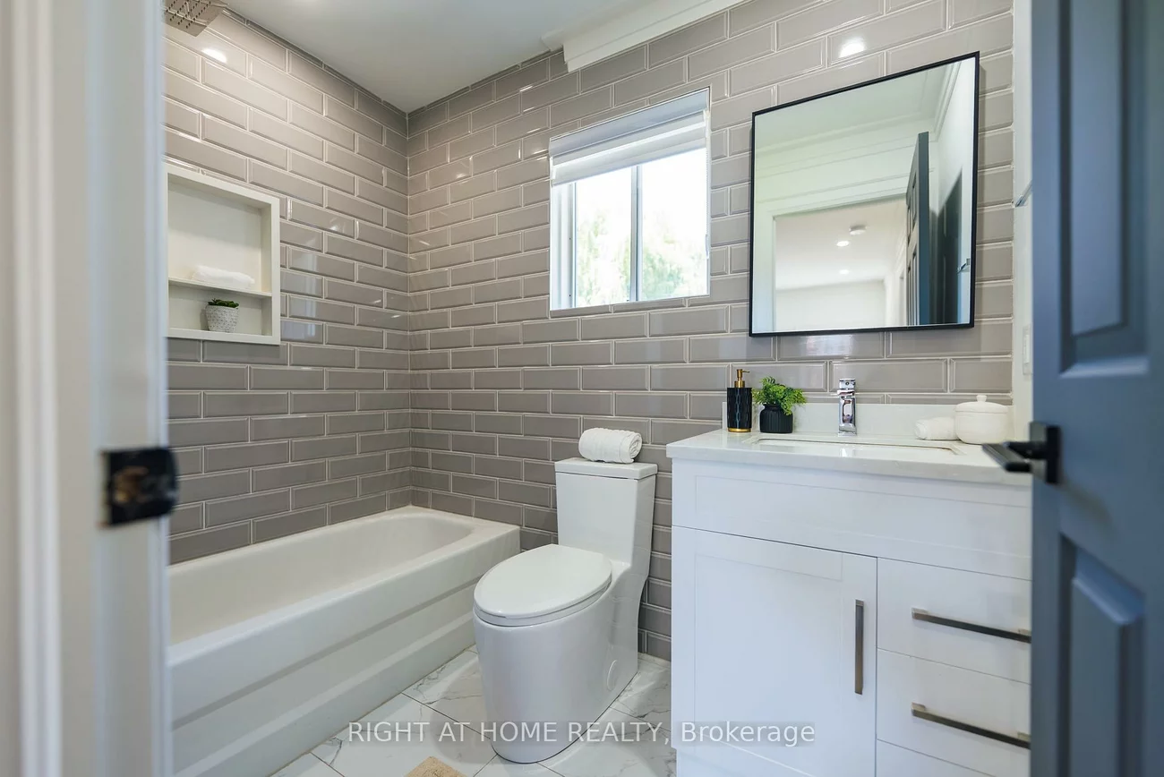 2266, Taylorwoods, Alcona, Innisfil