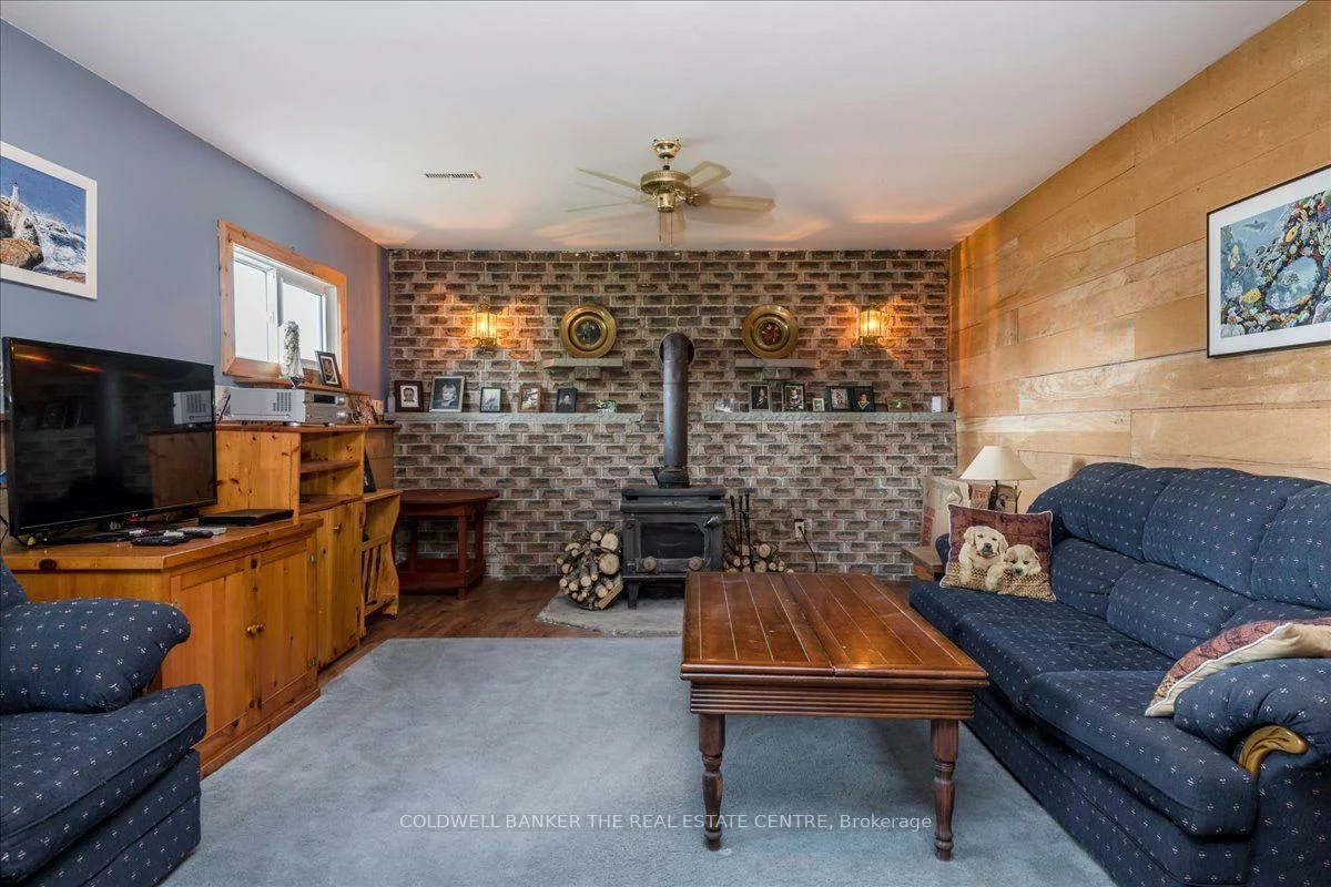 2593, Lawrence, Stroud, Innisfil