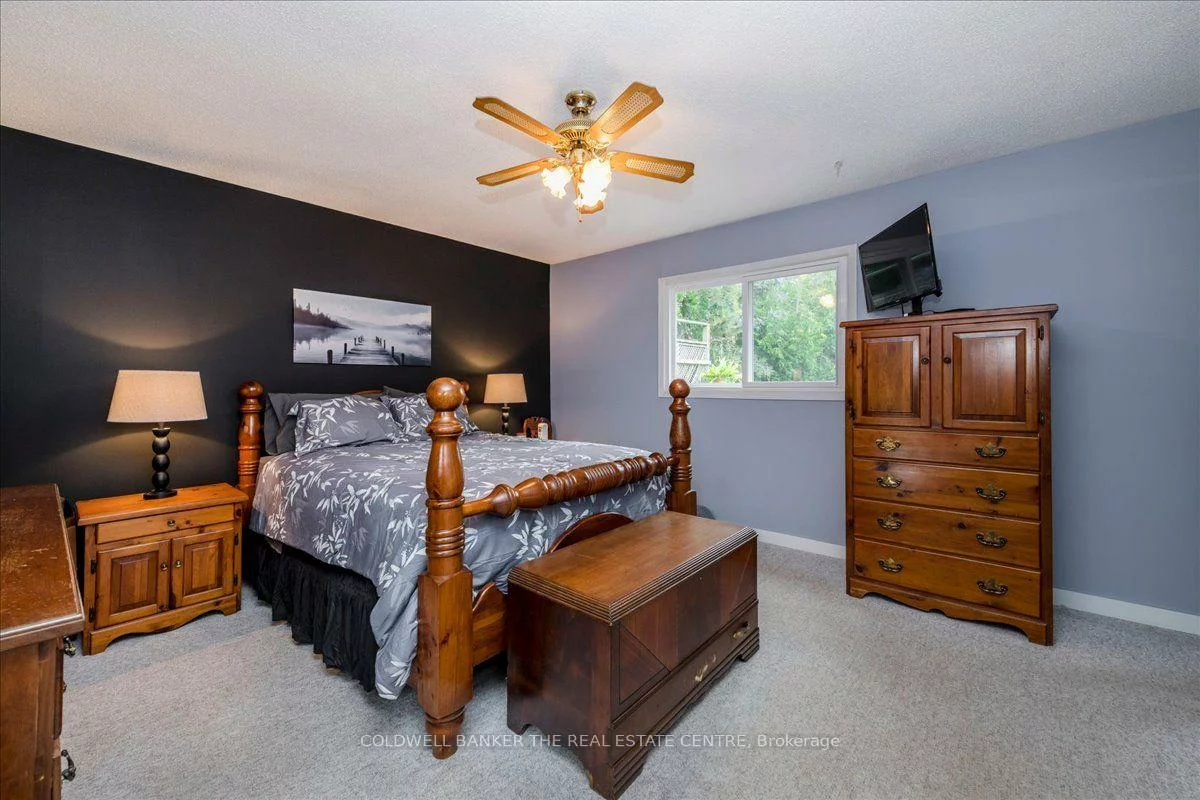 2593, Lawrence, Stroud, Innisfil