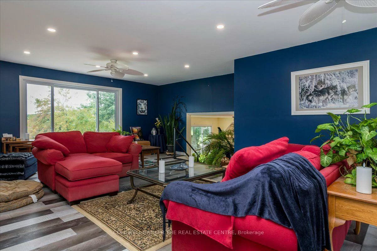 2593, Lawrence, Stroud, Innisfil