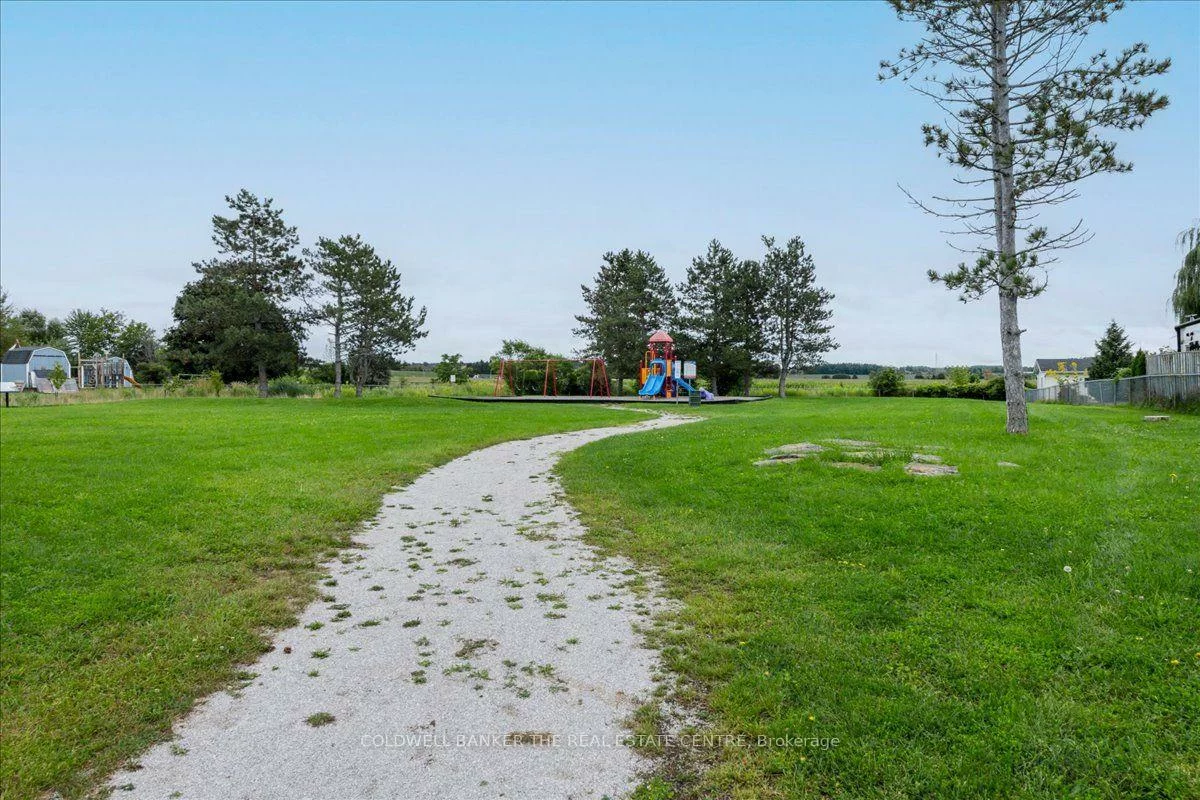 2593, Lawrence, Stroud, Innisfil