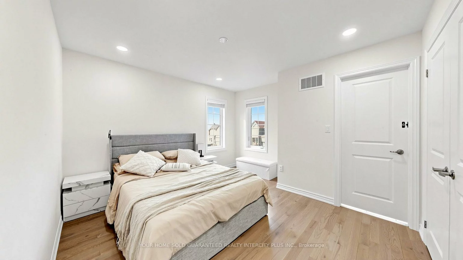 2183, Lozenby, Alcona, Innisfil