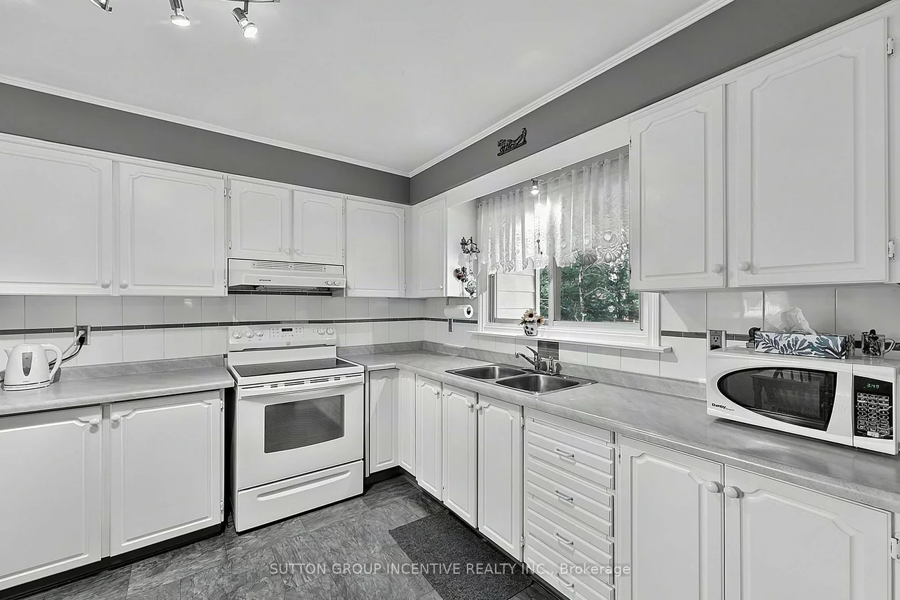 1006, Lebanon, Alcona, Innisfil