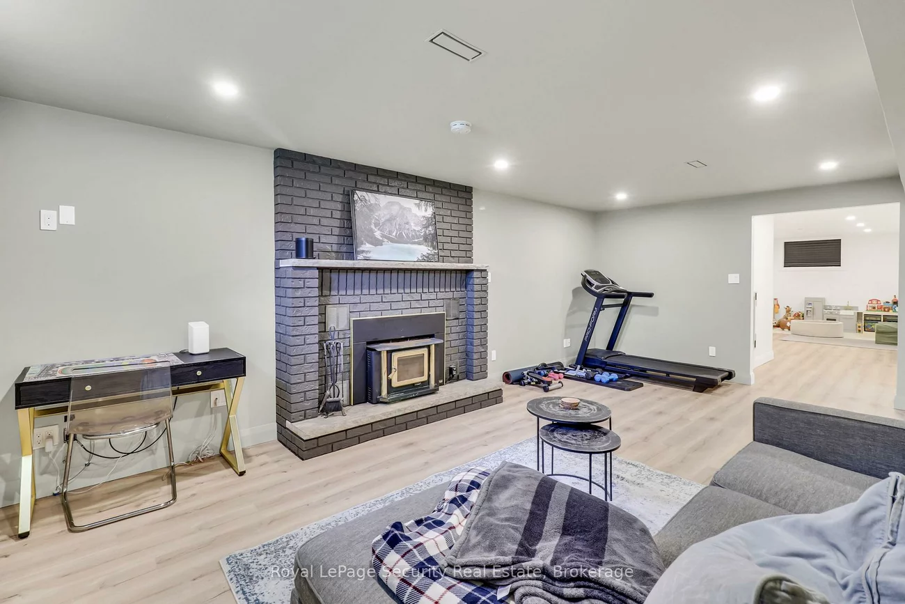 1045, Lebanon, Alcona, Innisfil