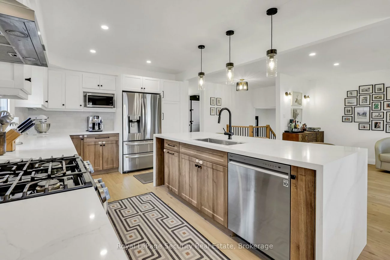 1045, Lebanon, Alcona, Innisfil