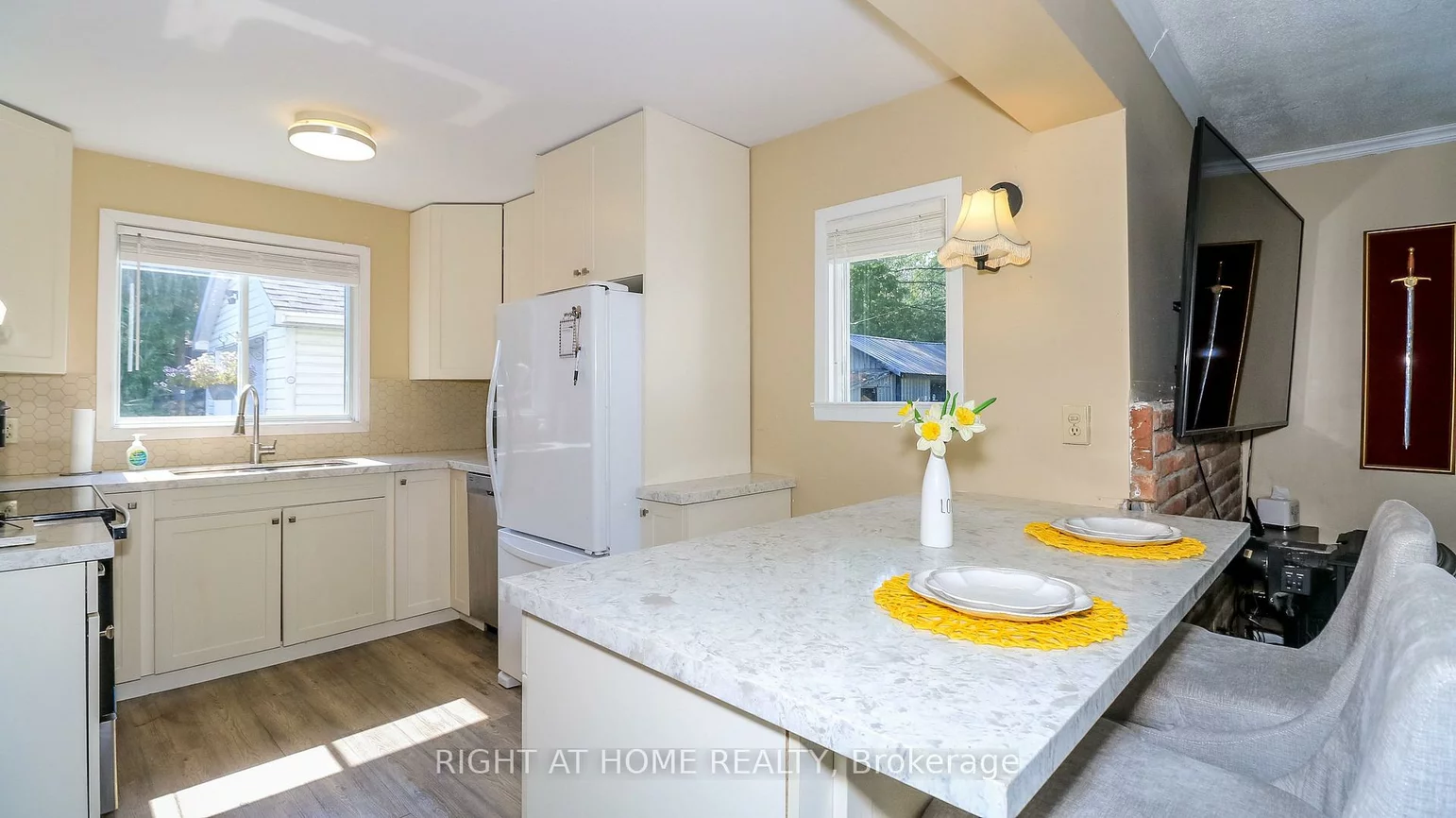 774, James, Alcona, Innisfil