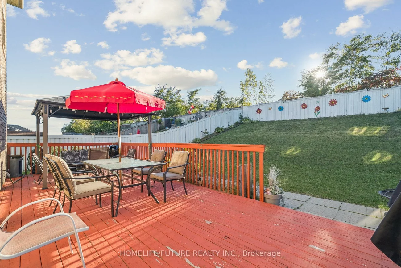 2048, Mcneil, Alcona, Innisfil