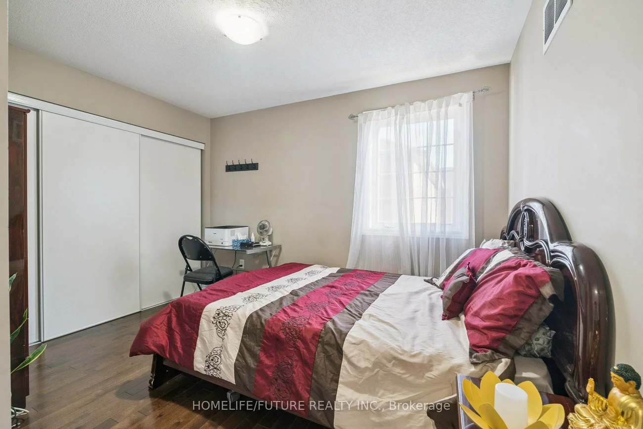 2048, Mcneil, Alcona, Innisfil