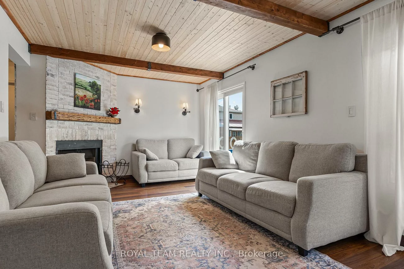 2500, Lloyd, Alcona, Innisfil