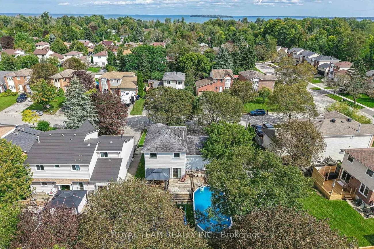 2500, Lloyd, Alcona, Innisfil