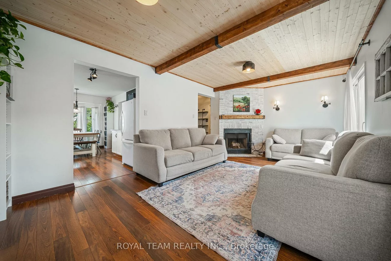 2500, Lloyd, Alcona, Innisfil