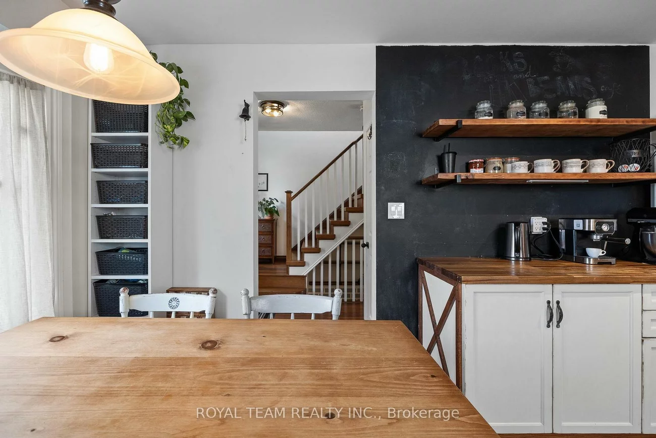 2500, Lloyd, Alcona, Innisfil