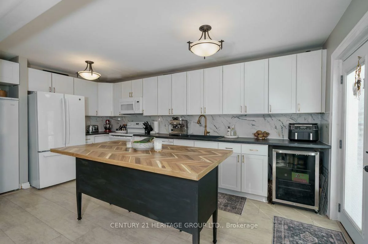 1919, Applewood, Alcona, Innisfil