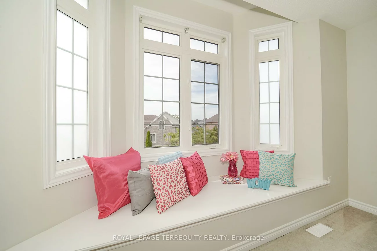 2162, Dawson, Alcona, Innisfil