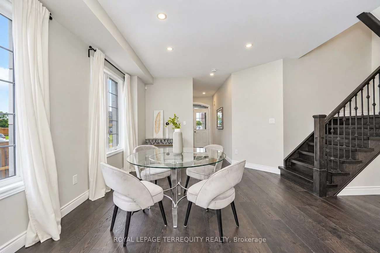 2162, Dawson, Alcona, Innisfil