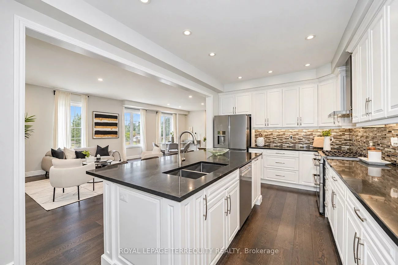 2162, Dawson, Alcona, Innisfil
