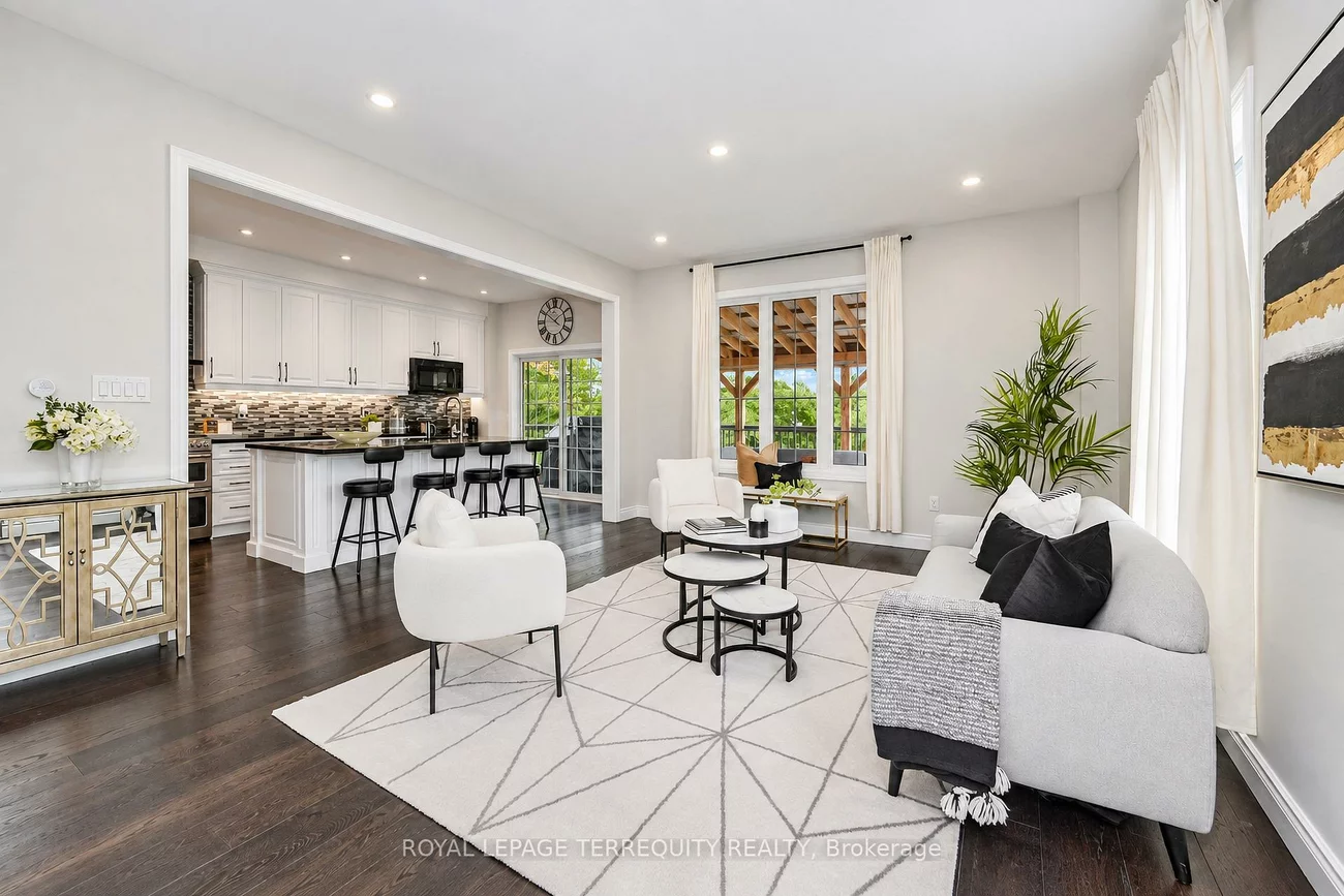 2162, Dawson, Alcona, Innisfil