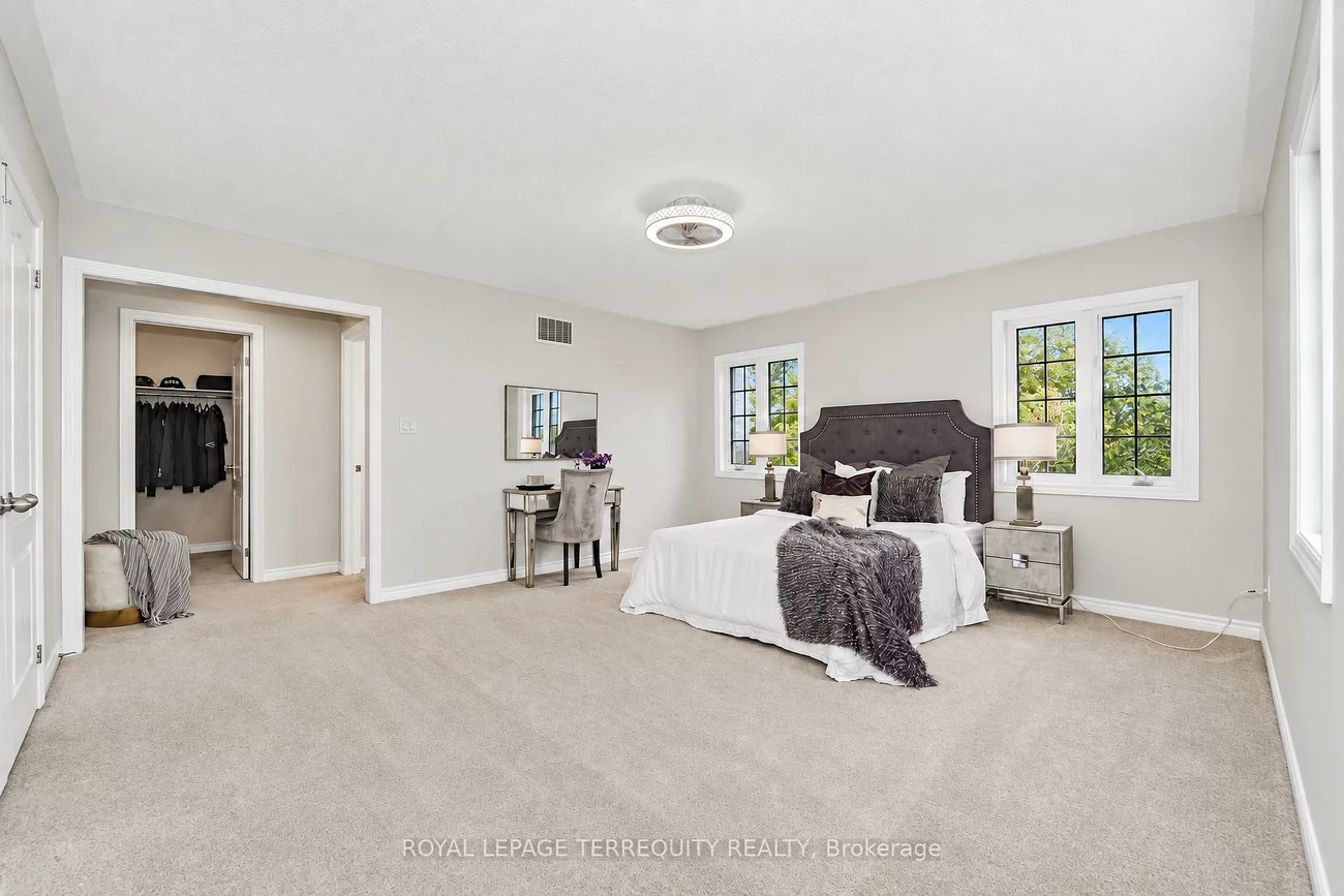 2162, Dawson, Alcona, Innisfil