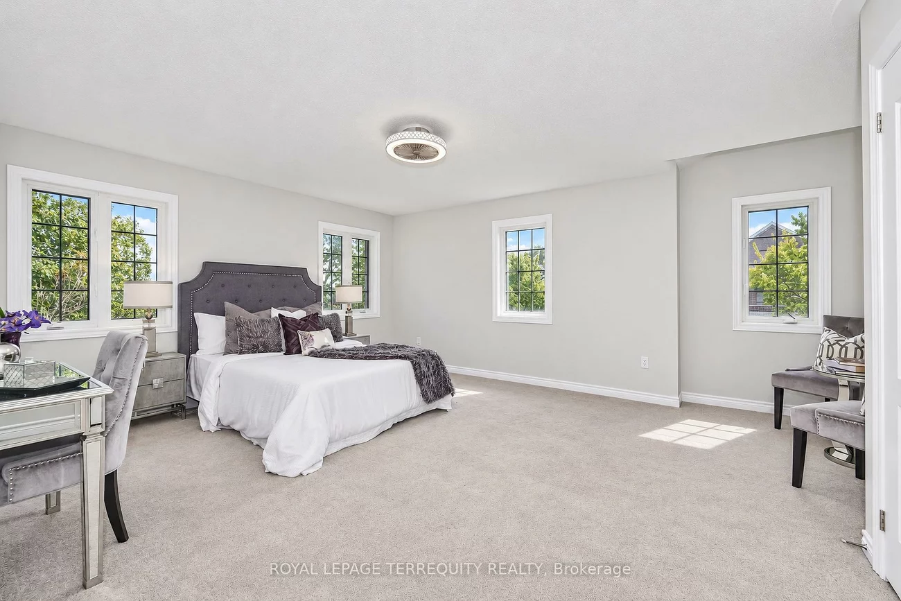 2162, Dawson, Alcona, Innisfil