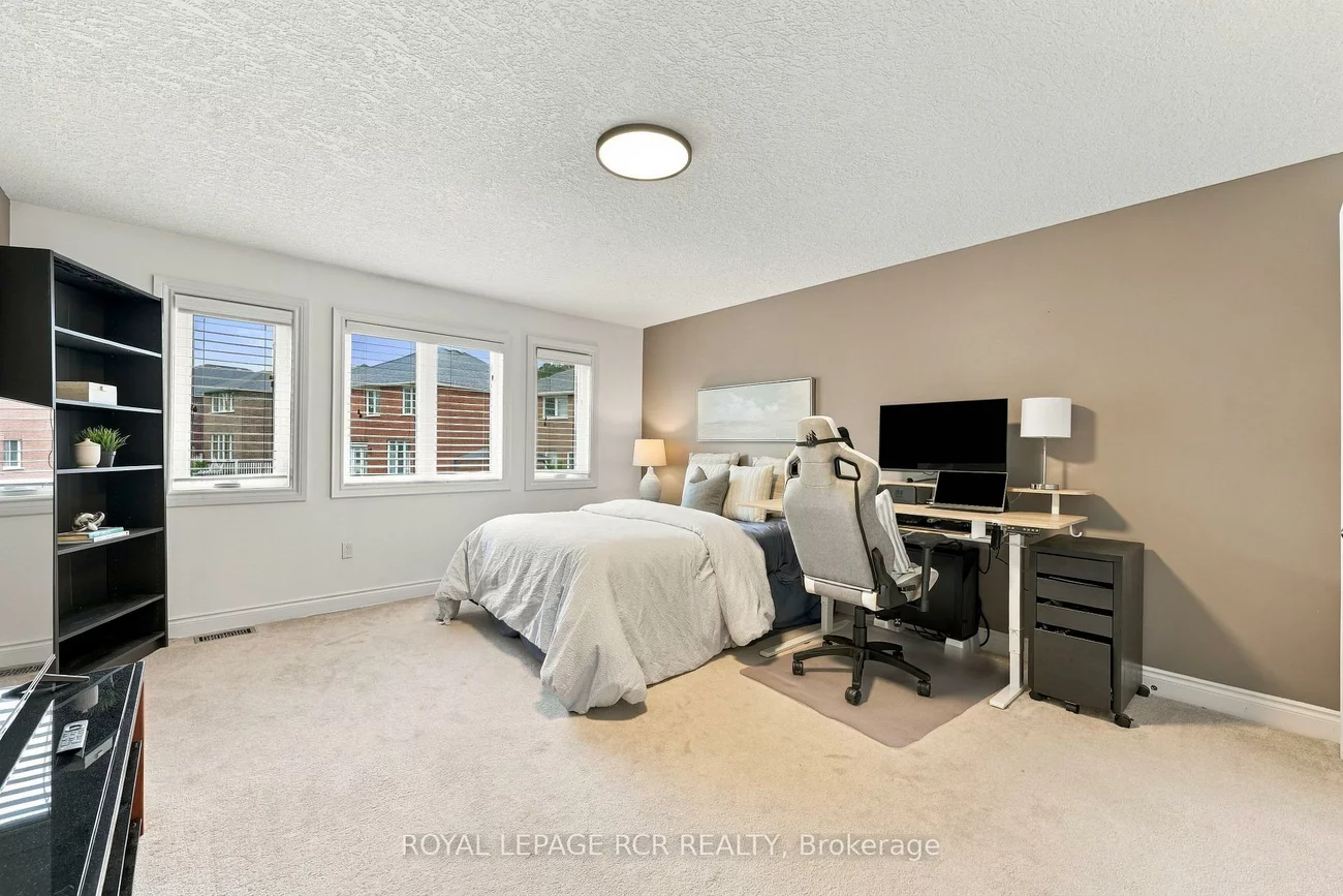 825, Booth, Alcona, Innisfil