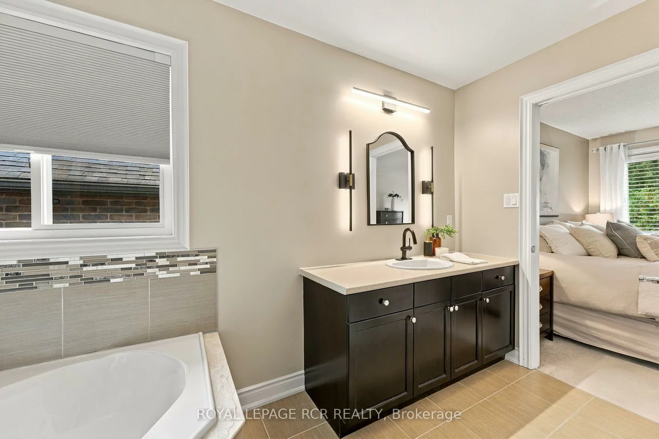 825, Booth, Alcona, Innisfil