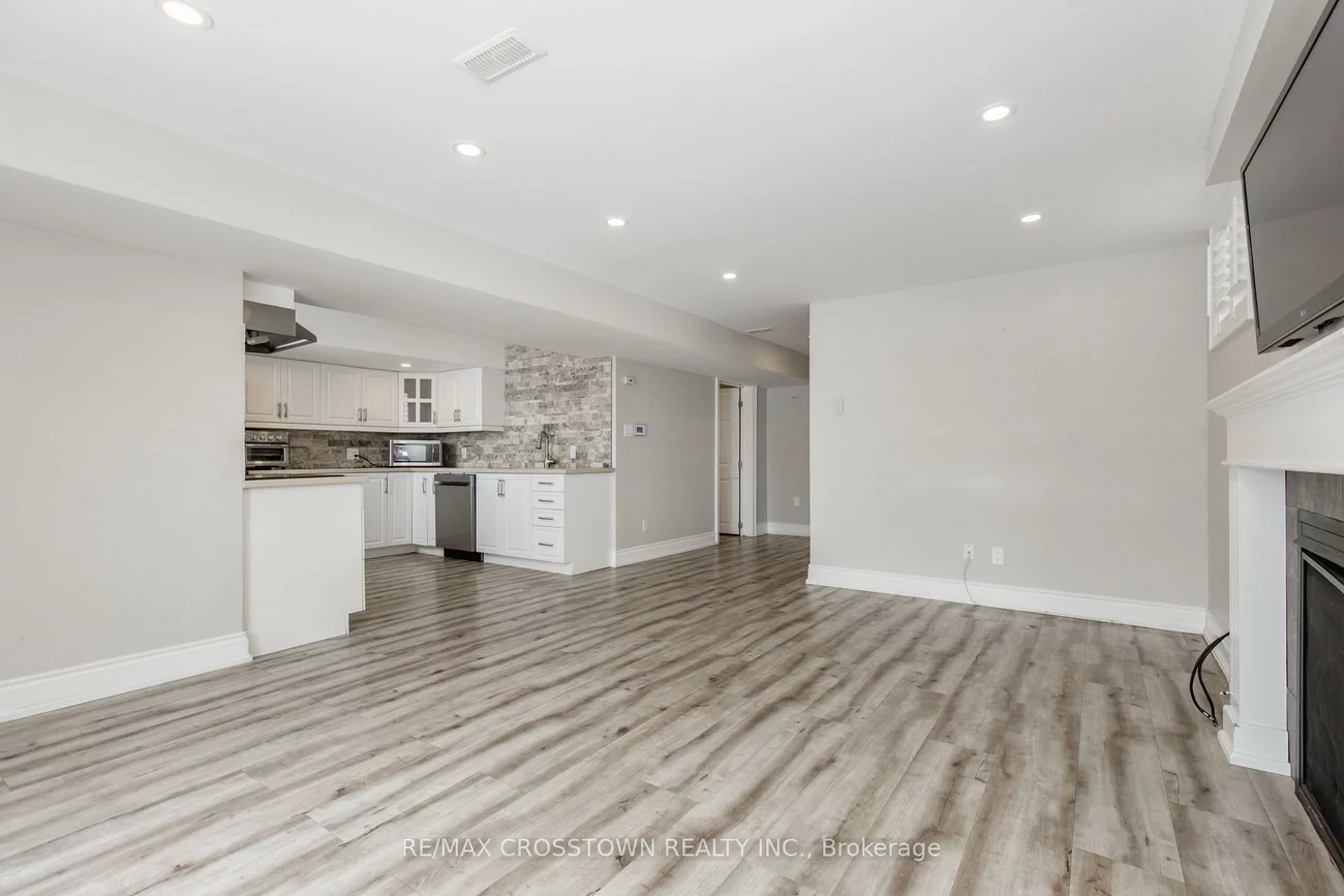 996, BOOTH, Alcona, Innisfil