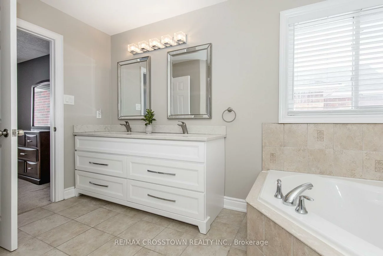 996, BOOTH, Alcona, Innisfil