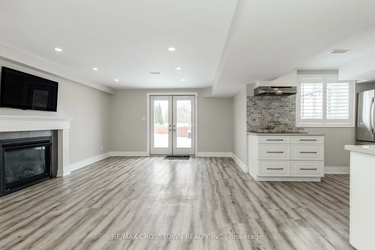 996, BOOTH, Alcona, Innisfil