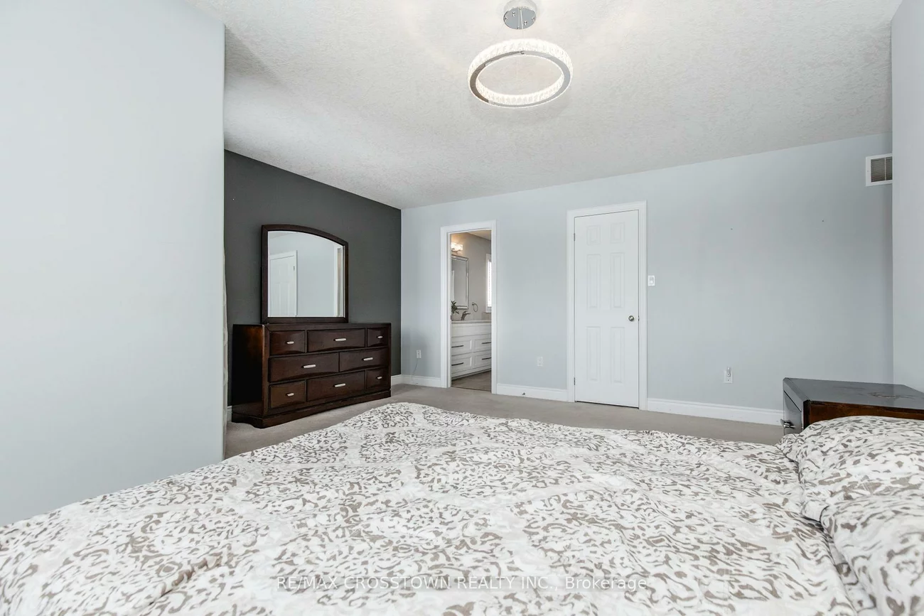 996, BOOTH, Alcona, Innisfil