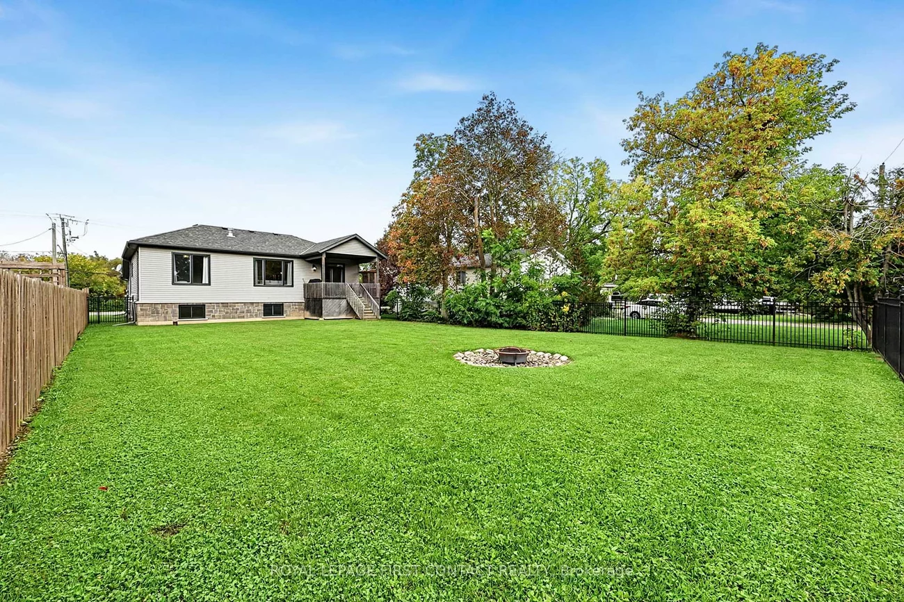 981, Ewart, Rural Innisfil, Innisfil